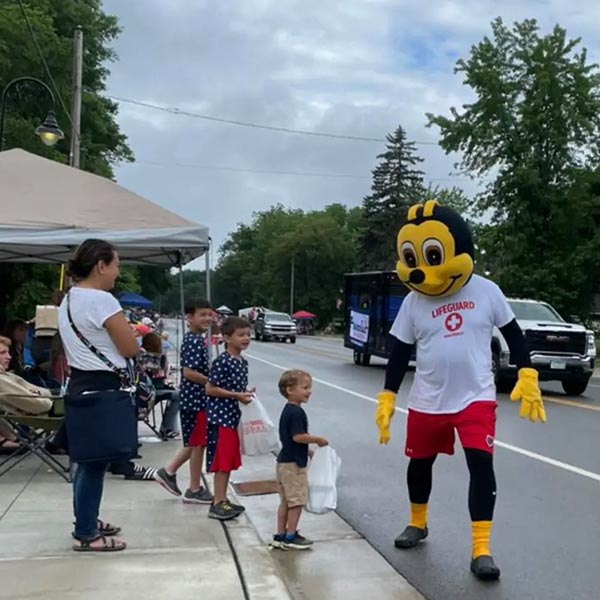 9 Community Involvement 4th Of July Parade Lake Central Bank Sq