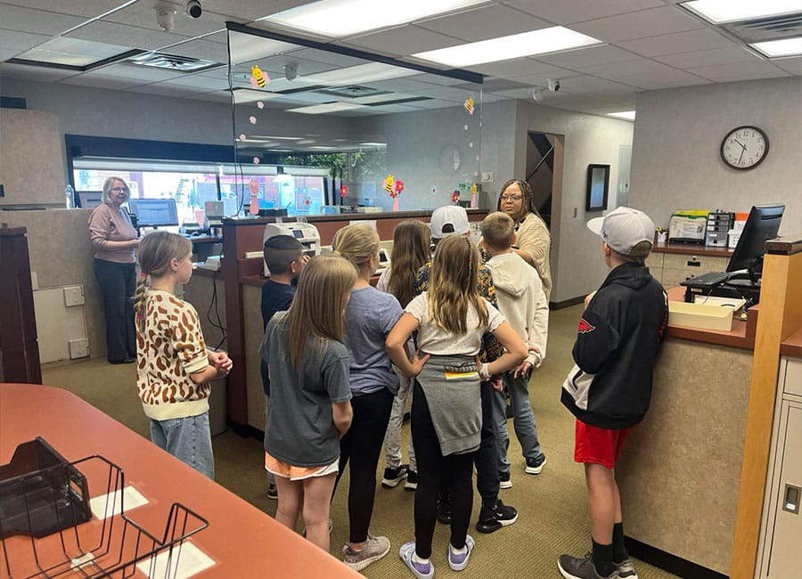 Lake Central Kids School Tour 02
